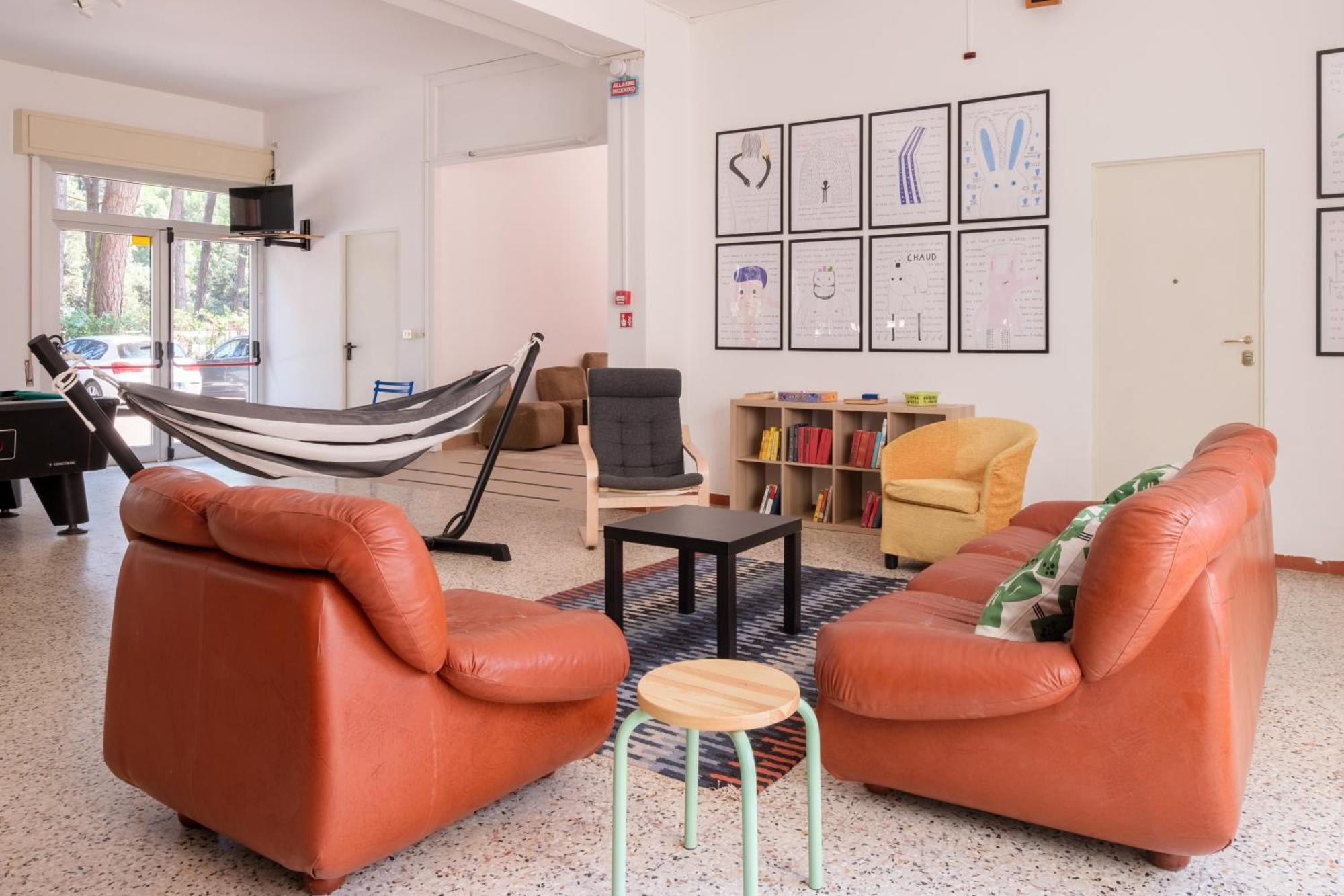 Meet Hostel Cervia Bagian luar foto