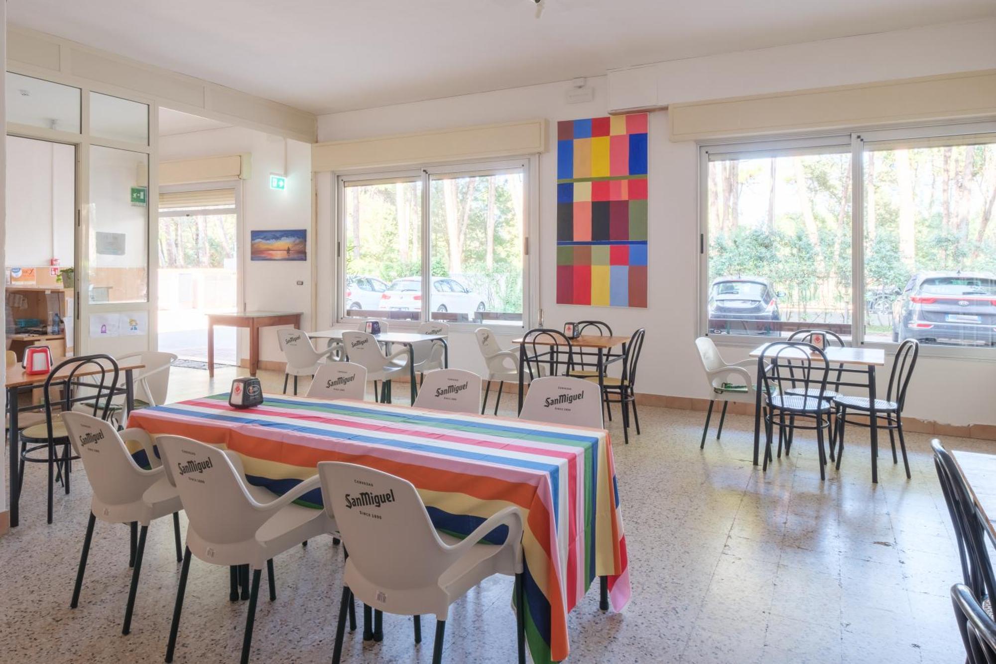 Meet Hostel Cervia Bagian luar foto