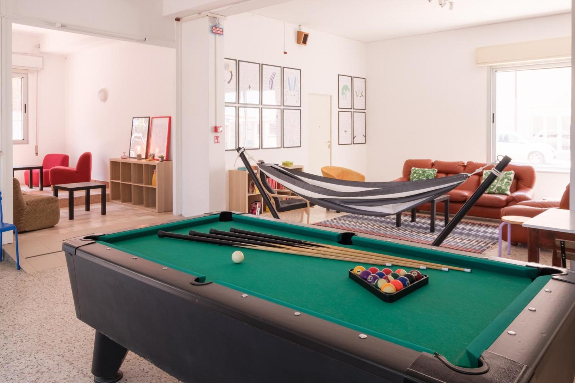 Meet Hostel Cervia Bagian luar foto
