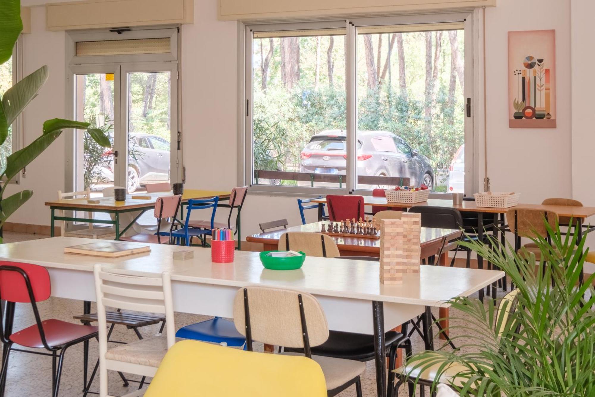 Meet Hostel Cervia Bagian luar foto