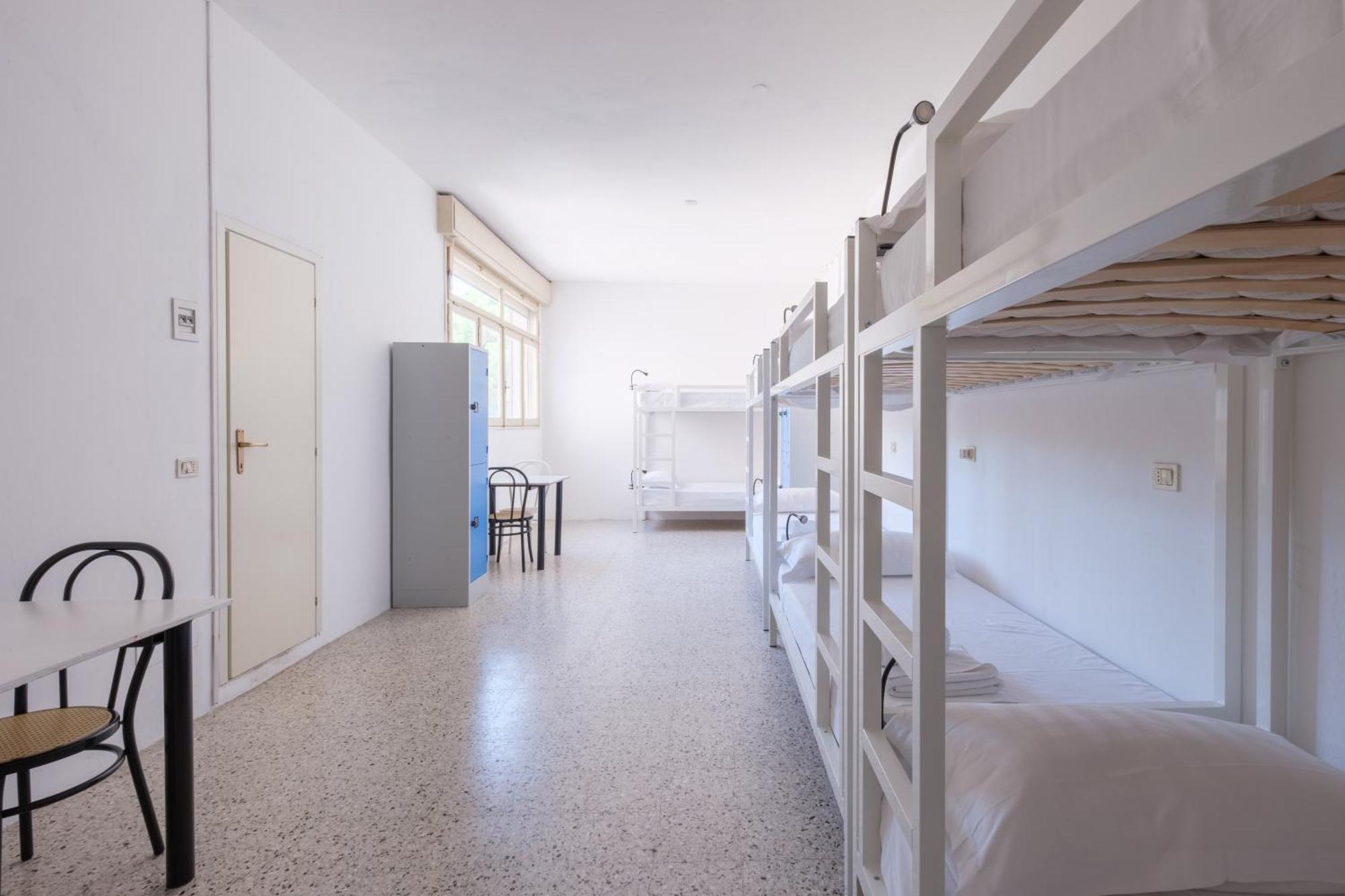 Meet Hostel Cervia Bagian luar foto