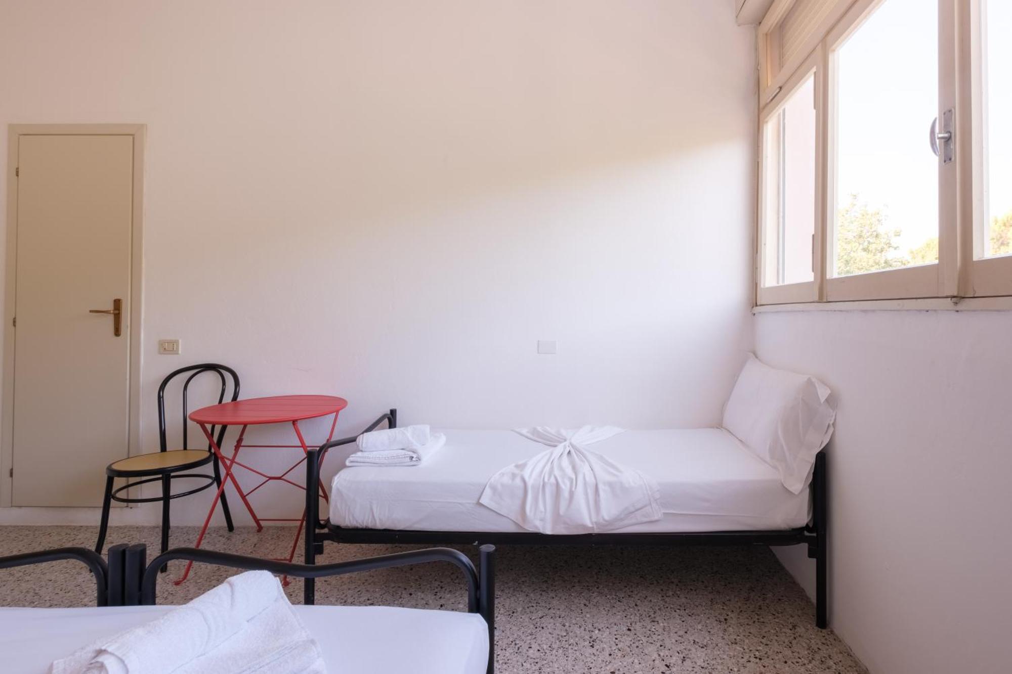 Meet Hostel Cervia Bagian luar foto