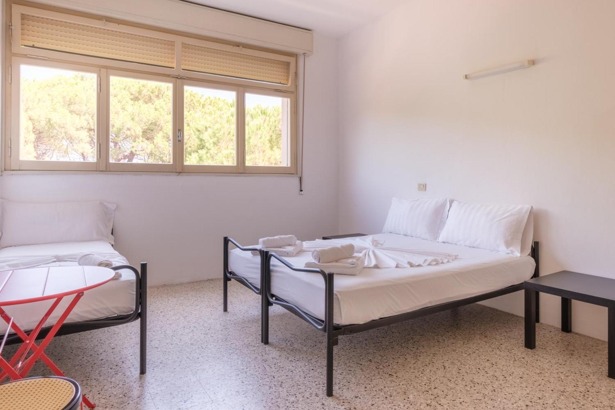 Meet Hostel Cervia Bagian luar foto