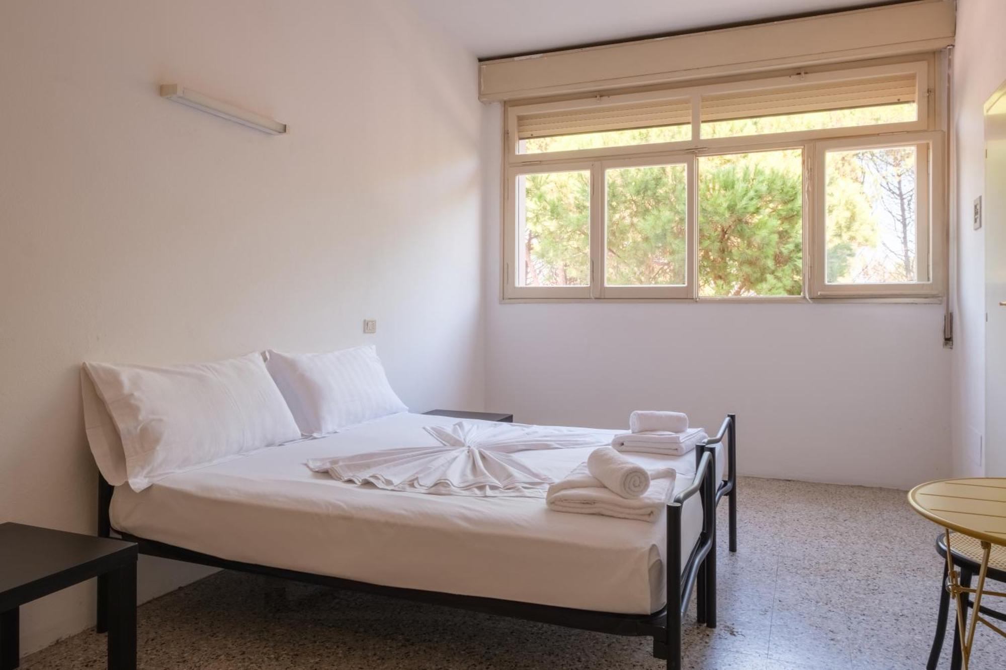 Meet Hostel Cervia Bagian luar foto