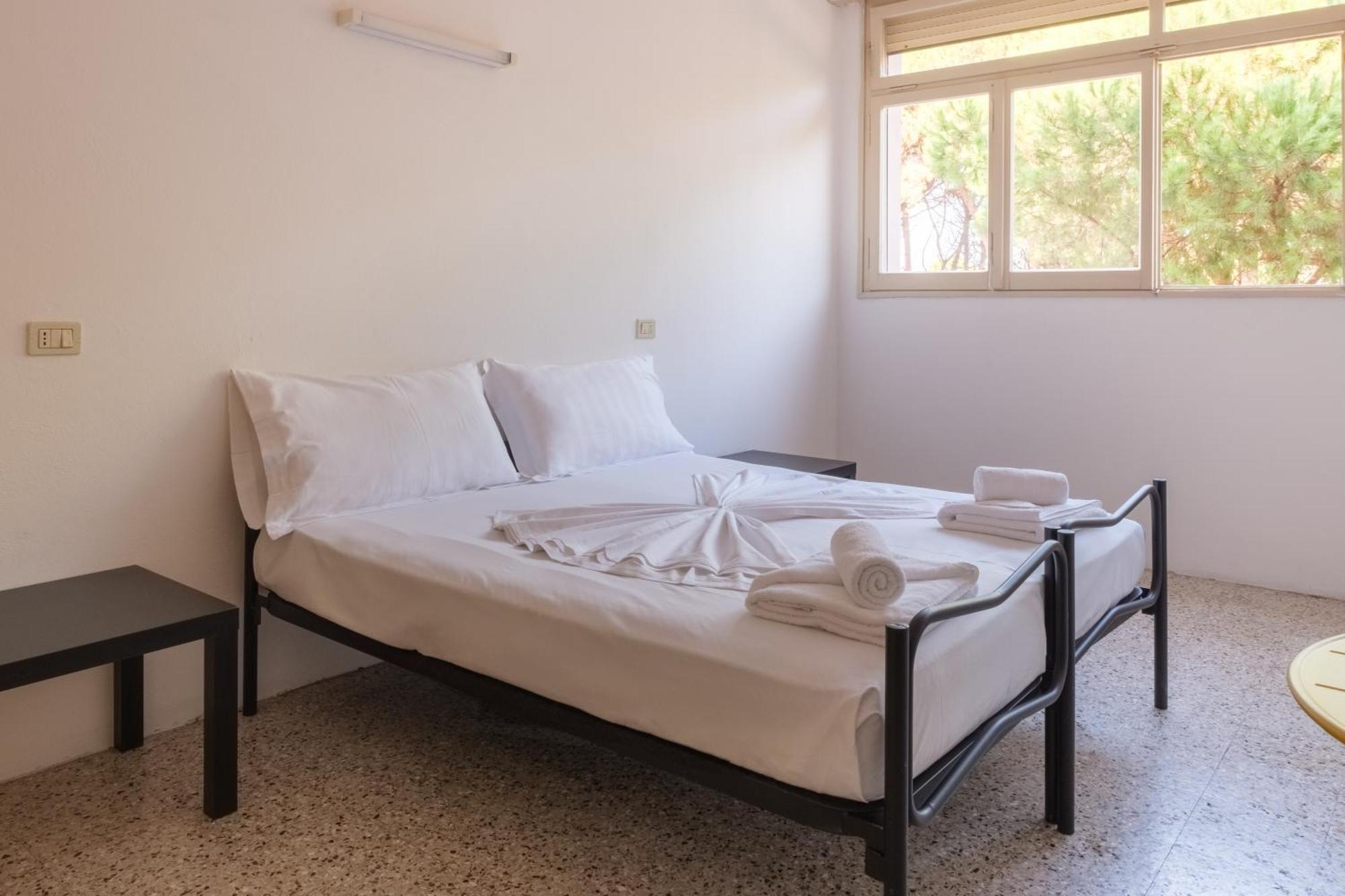 Meet Hostel Cervia Bagian luar foto