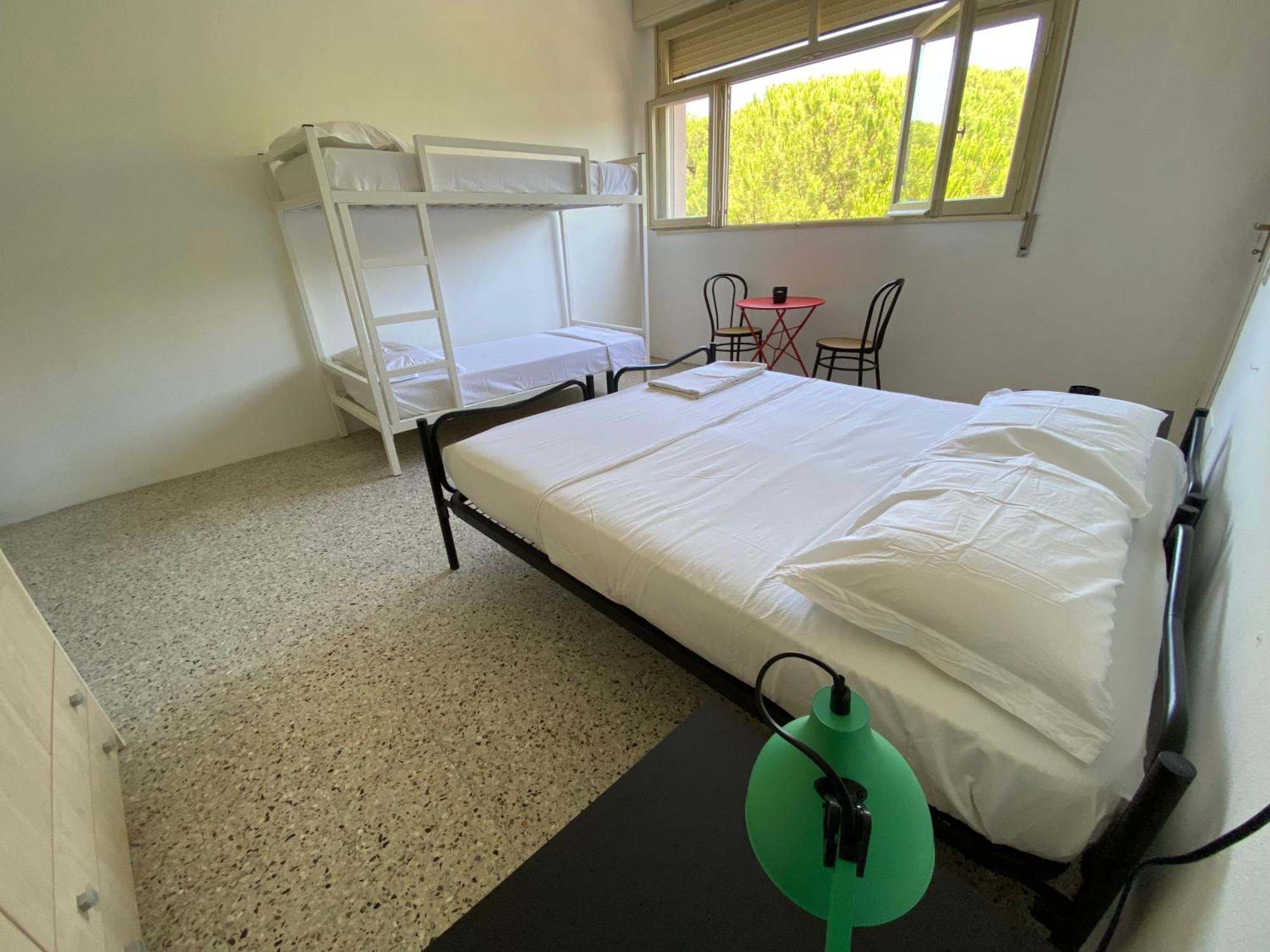 Meet Hostel Cervia Bagian luar foto