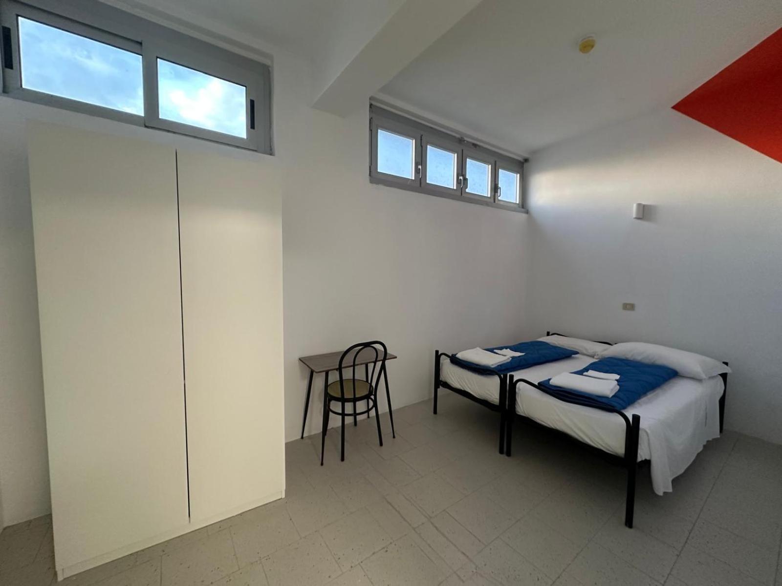 Meet Hostel Cervia Bagian luar foto